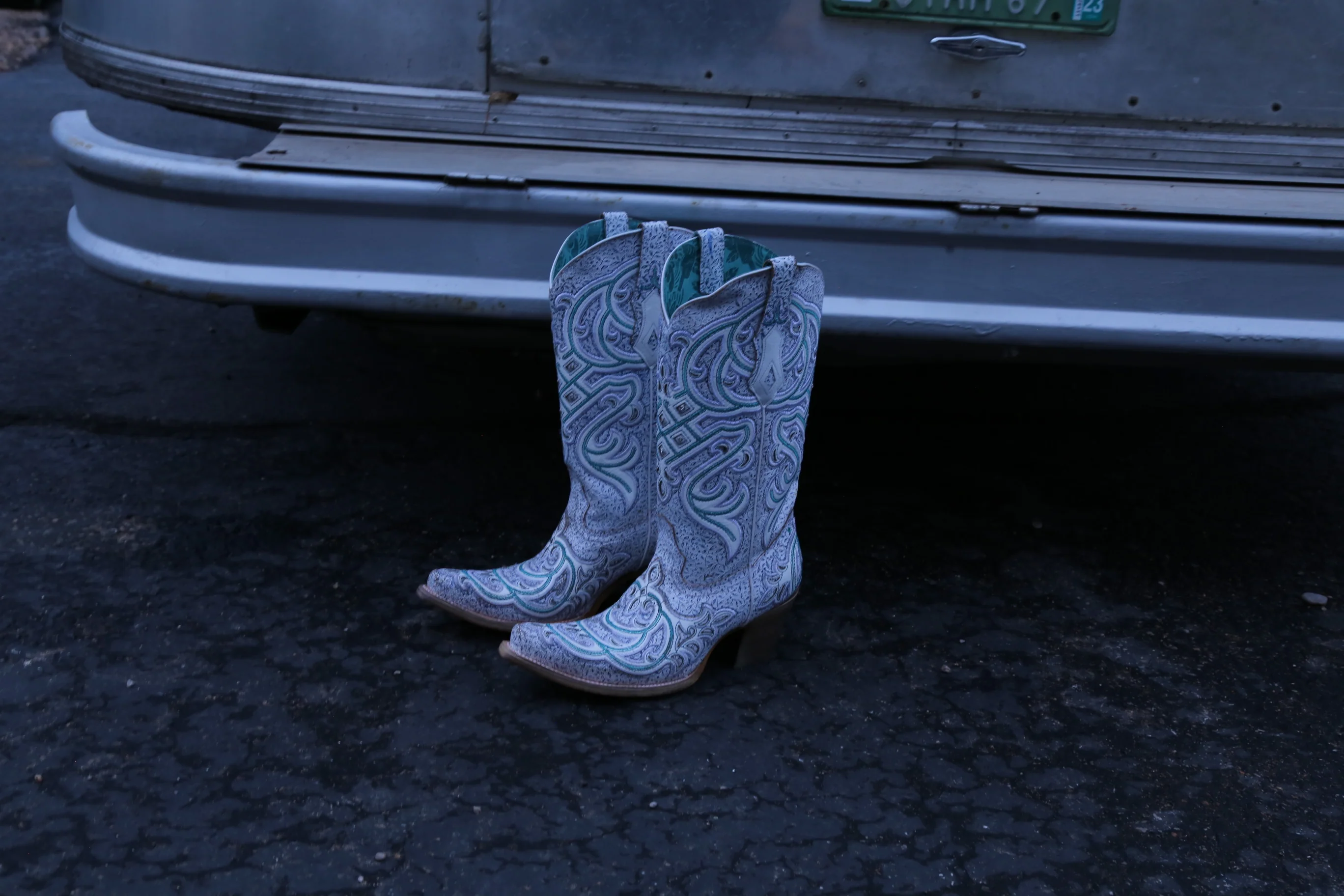 Women Corral Cowhide Boots C4055 - Image 5